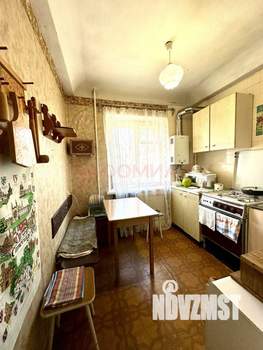 2-к квартира, вторичка, 44м2, 3/5 этаж