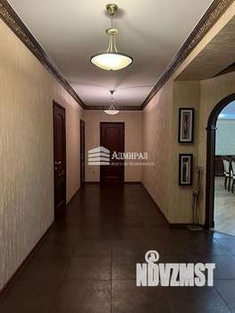 3-к квартира, вторичка, 121м2, 8/10 этаж