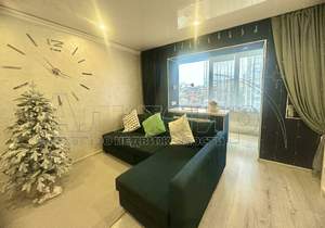 4-к квартира, вторичка, 94м2, 12/18 этаж