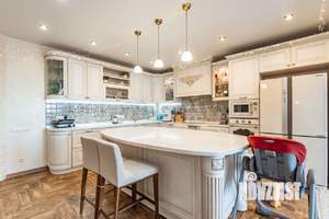 4-к квартира, вторичка, 170м2, 7/11 этаж