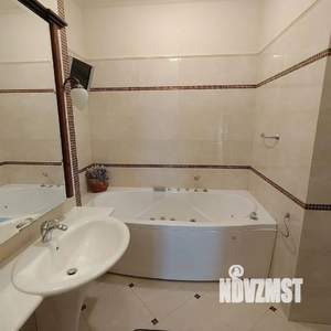 3-к квартира, вторичка, 120м2, 6/16 этаж