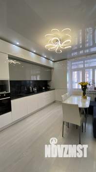 2-к квартира, вторичка, 56м2, 18/22 этаж