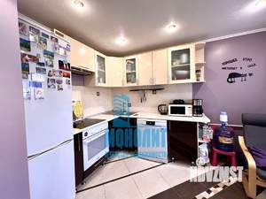 3-к квартира, вторичка, 65м2, 9/9 этаж