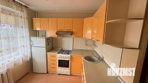 2-к квартира, вторичка, 57м2, 8/10 этаж