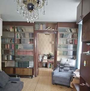 3-к квартира, вторичка, 56м2, 1/5 этаж