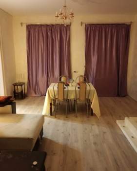 2-к квартира, вторичка, 58м2, 1/2 этаж
