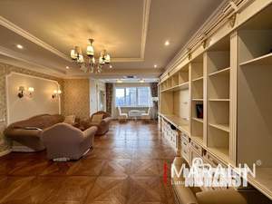 4-к квартира, вторичка, 208м2, 6/7 этаж