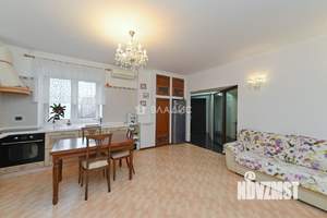 2-к квартира, вторичка, 71м2, 9/17 этаж