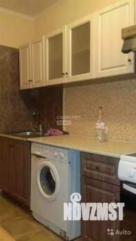 2-к квартира, вторичка, 42м2, 1/4 этаж