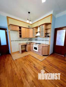 4-к квартира, вторичка, 95м2, 5/5 этаж