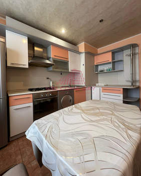 3-к квартира, вторичка, 63м2, 9/10 этаж