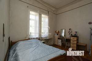 3-к квартира, вторичка, 131м2, 3/3 этаж