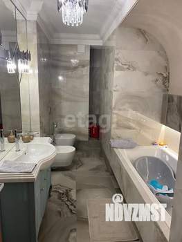 3-к квартира, вторичка, 180м2, 19/32 этаж