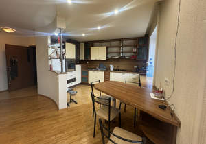 3-к квартира, вторичка, 111м2, 9/10 этаж