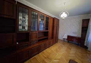 2-к квартира, вторичка, 42м2, 1/9 этаж