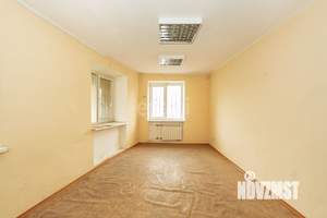 4-к квартира, вторичка, 109м2, 1/10 этаж