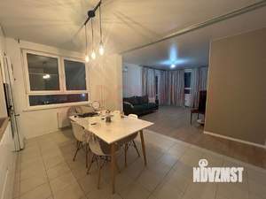 3-к квартира, вторичка, 87м2, 9/18 этаж