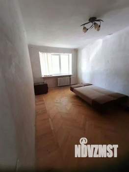 3-к квартира, вторичка, 42м2, 1/5 этаж