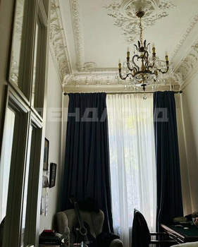5-к квартира, вторичка, 220м2, 1/3 этаж