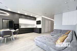 4-к квартира, вторичка, 150м2, 7/10 этаж