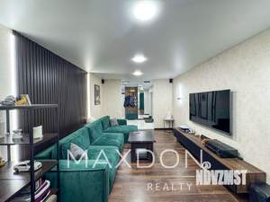 3-к квартира, вторичка, 100м2, 12/19 этаж