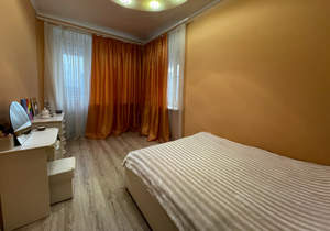 4-к квартира, вторичка, 90м2, 5/6 этаж