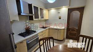 2-к квартира, вторичка, 52м2, 1/9 этаж