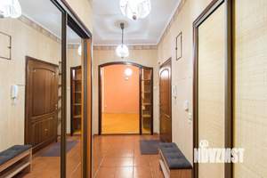 3-к квартира, вторичка, 105м2, 4/5 этаж