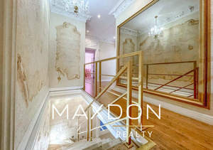 4-к квартира, вторичка, 180м2, 2/4 этаж