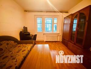 2-к квартира, вторичка, 60м2, 1/10 этаж