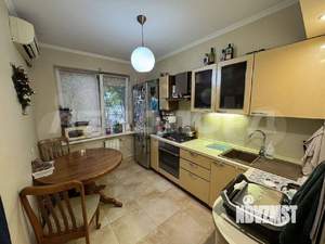 2-к квартира, вторичка, 50м2, 1/10 этаж