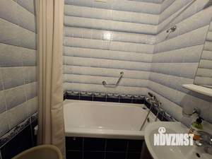 2-к квартира, вторичка, 42м2, 1/9 этаж