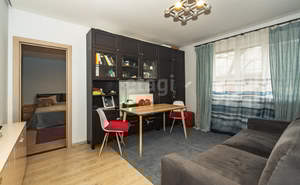 2-к квартира, вторичка, 55м2, 1/4 этаж