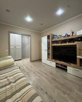 Студия квартира, вторичка, 71м2, 10/11 этаж