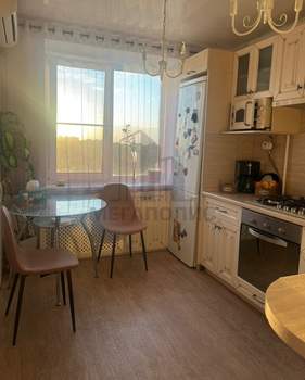 2-к квартира, вторичка, 49м2, 9/10 этаж