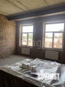 2-к квартира, вторичка, 65м2, 3/3 этаж