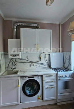 3-к квартира, вторичка, 58м2, 2/5 этаж