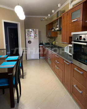 4-к квартира, вторичка, 93м2, 4/10 этаж