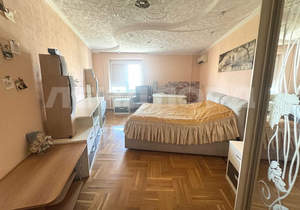 4-к квартира, вторичка, 94м2, 8/10 этаж