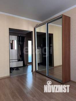 3-к квартира, вторичка, 70м2, 8/17 этаж