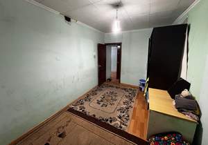 3-к квартира, вторичка, 64м2, 1/9 этаж