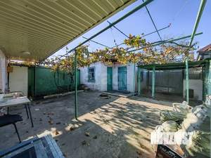 4-к квартира, вторичка, 75м2, 1/1 этаж