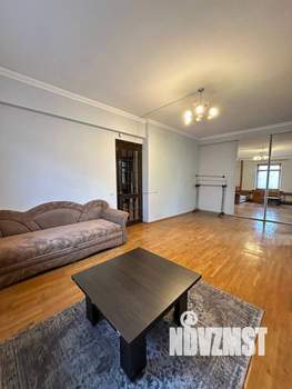 2-к квартира, вторичка, 68м2, 3/5 этаж