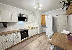 2-к квартира, вторичка, 56м2, 14/18 этаж