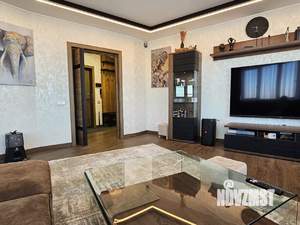 2-к квартира, вторичка, 100м2, 23/28 этаж