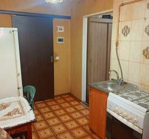 2-к квартира, вторичка, 42м2, 1/2 этаж