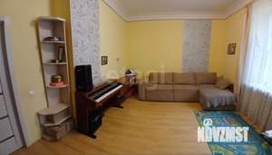 2-к квартира, вторичка, 57м2, 1/3 этаж