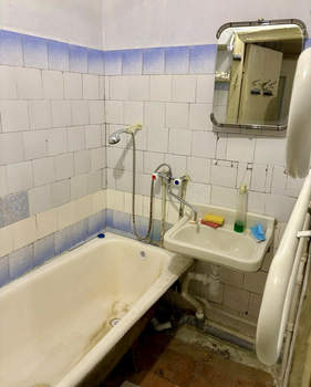 3-к квартира, вторичка, 58м2, 3/5 этаж