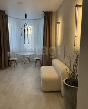 3-к квартира, вторичка, 95м2, 2/4 этаж