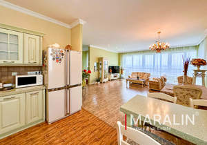 4-к квартира, вторичка, 206м2, 17/17 этаж